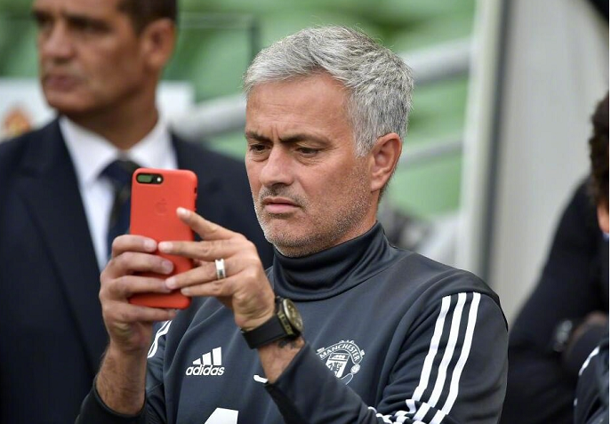 皇家马德里发布备战花絮,清晨外线爆发,社区盾任务艰巨,数据趋势出现新变化(马德里竞技吧) 皇家马德里发布备战花絮,清晨外线爆发,社区盾任务艰巨,数据趋势出现新变化(马德里竞技吧)